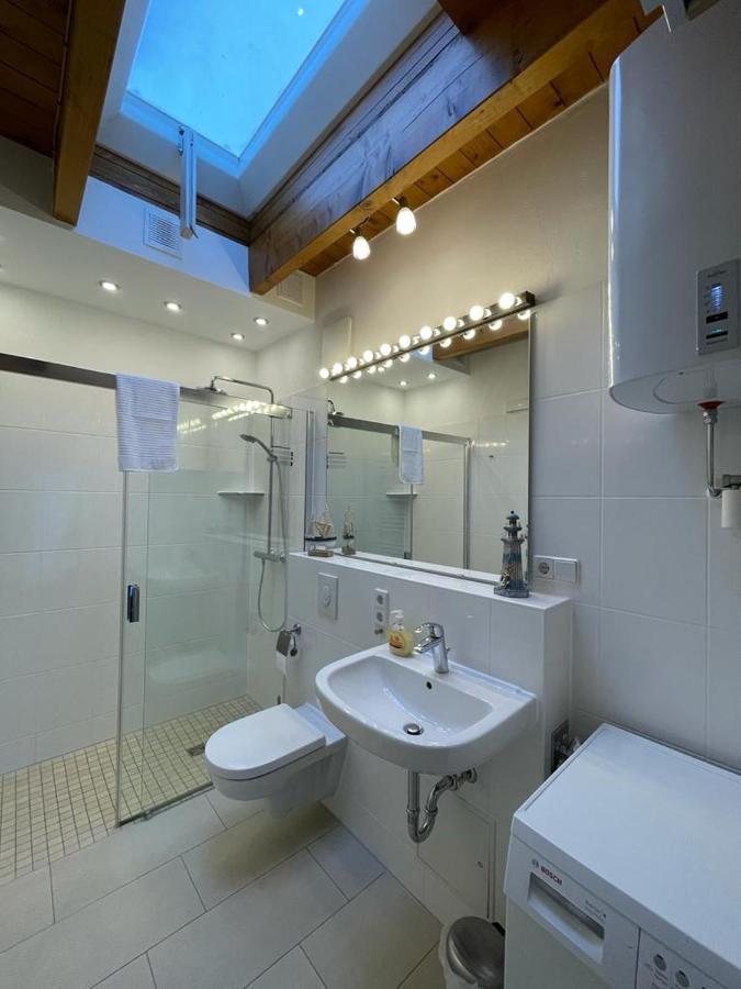Ferienwohnung Im Stadtzentrum Von Bernau - Komfortable Wohnung Mit 2 Zimmern, Bad, Spuelmaschine, Waschmaschine, Komplette Kueche, Wlan, Terrasse, Ruhige Lage Bernau bei Berlin Exterior foto